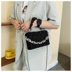 Versatile Chain Crossbody Pleated Handheld Bag Female