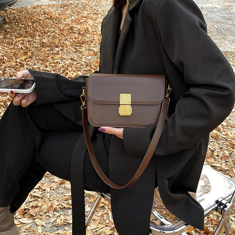 Cowhide Single Shoulder Bag Diagonal Span BOX Lock Small Square Bag