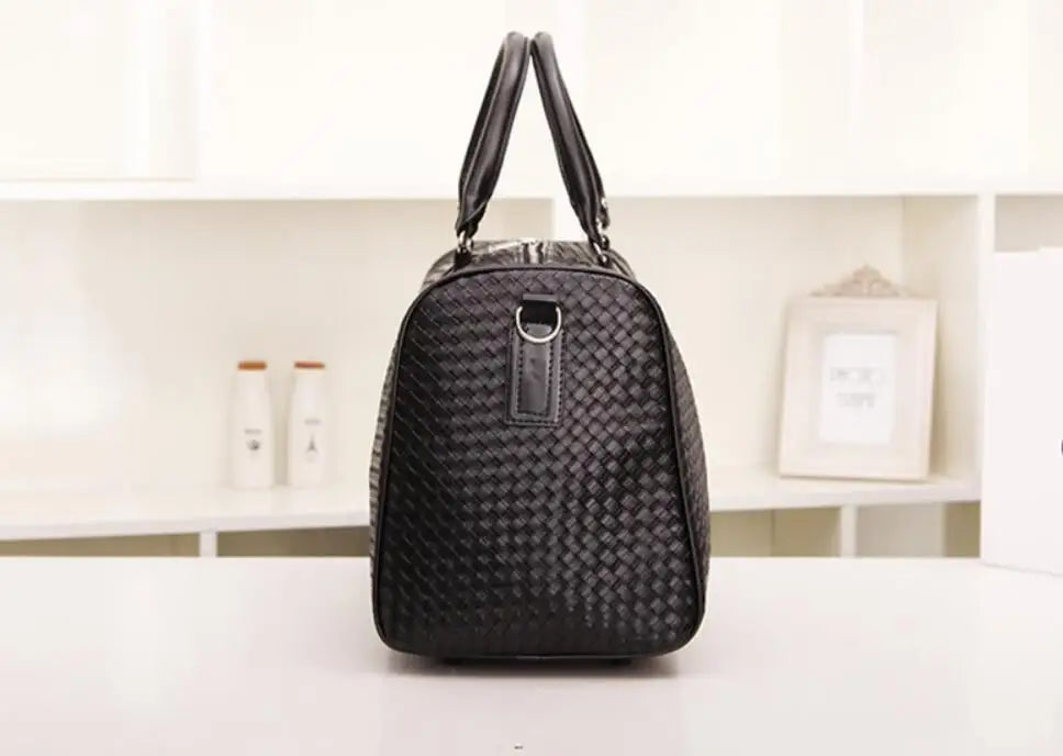 Large Capacity Portable Travel Bag for Men and Women