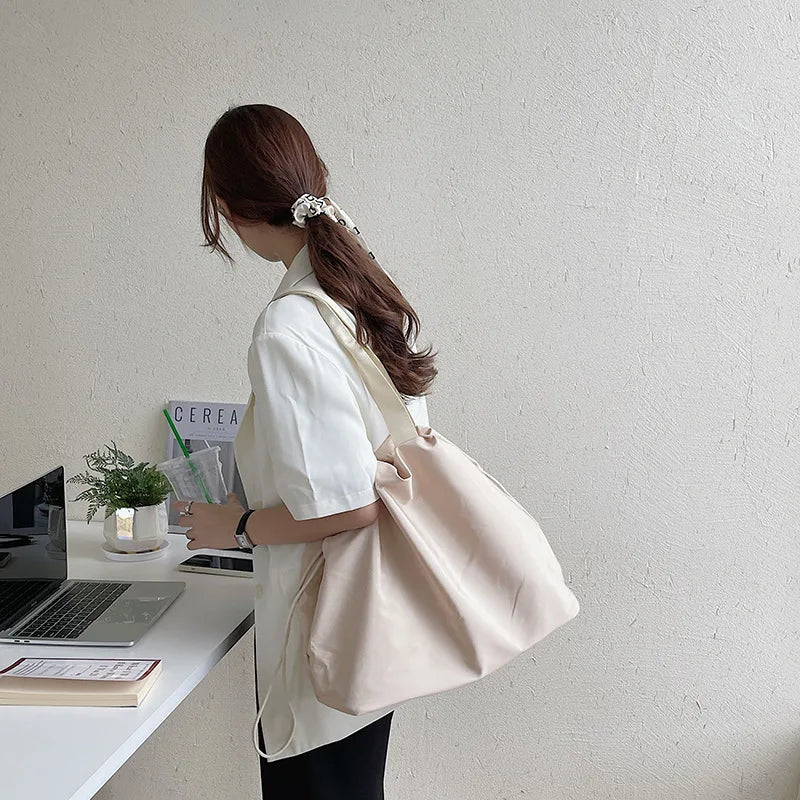 Casual Drawstring Shoulder Bag with Large Capacity