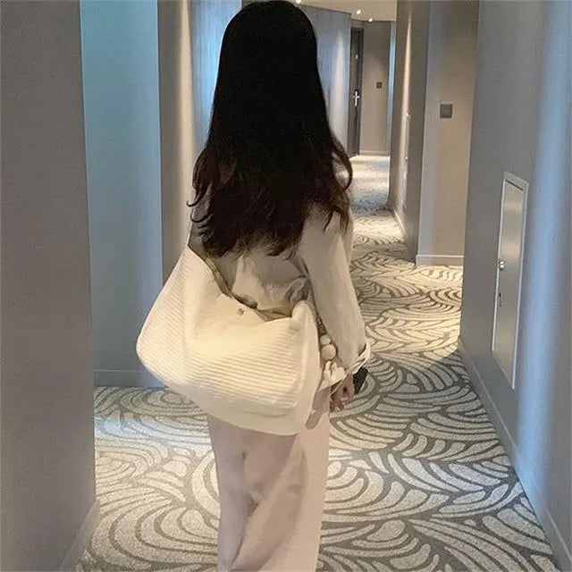 Portable Pet Bag Puppy Kitten Carrier Canvas Single Shoulder Cat Bag Sling