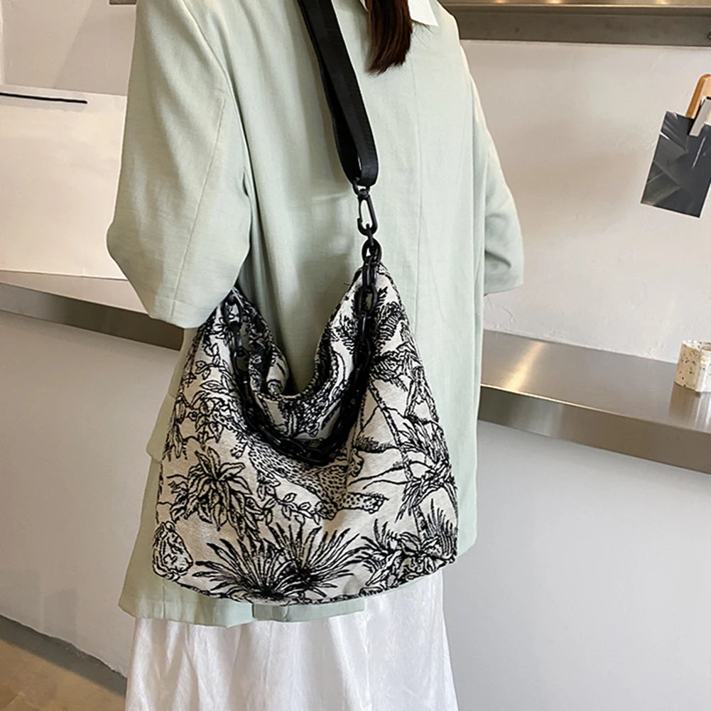 Embroidery Chain Messenger Handbags Women Large Capacity