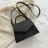 Retro Female Handbags Shoulder Bags Lozenge Messenger Bags Fold Casual Square Ba