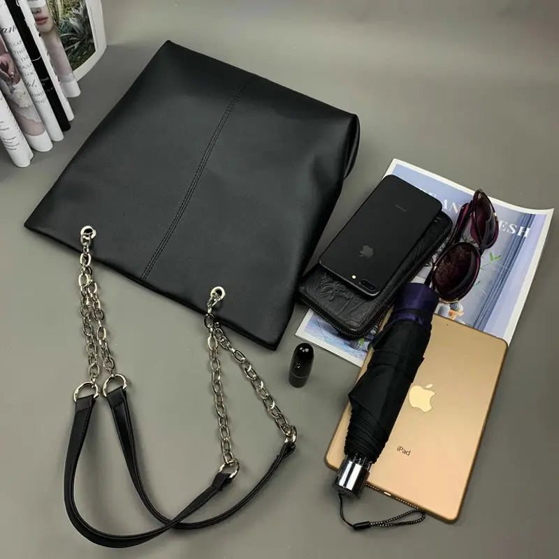 Shoulder Bags Women Casual Totes Chains Strap Large Capacity Shopping Female