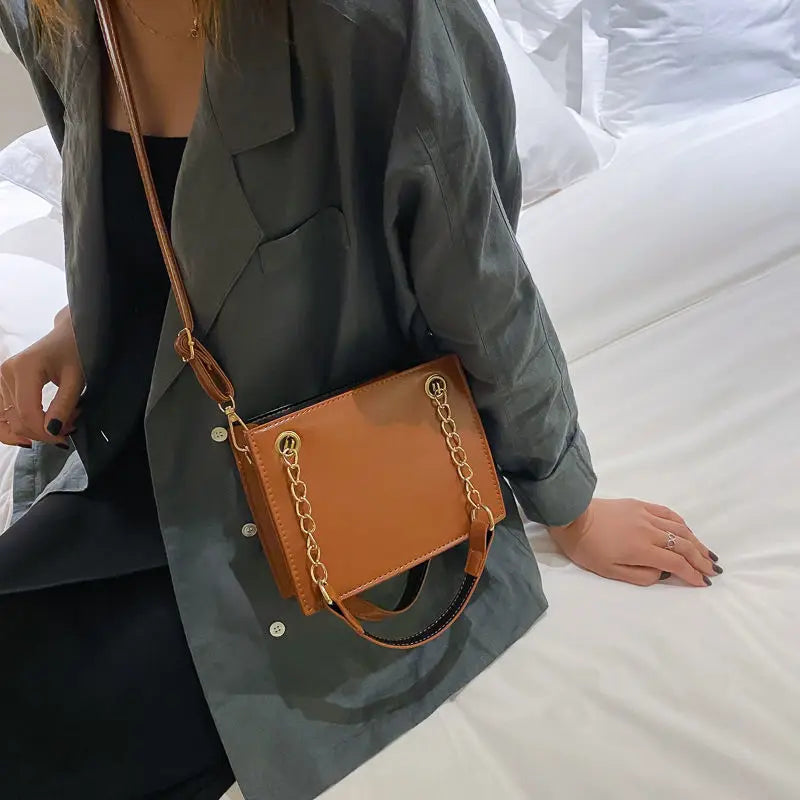 Shoulder Bags Women PU Leather Chains Cross Body Flap Handbags