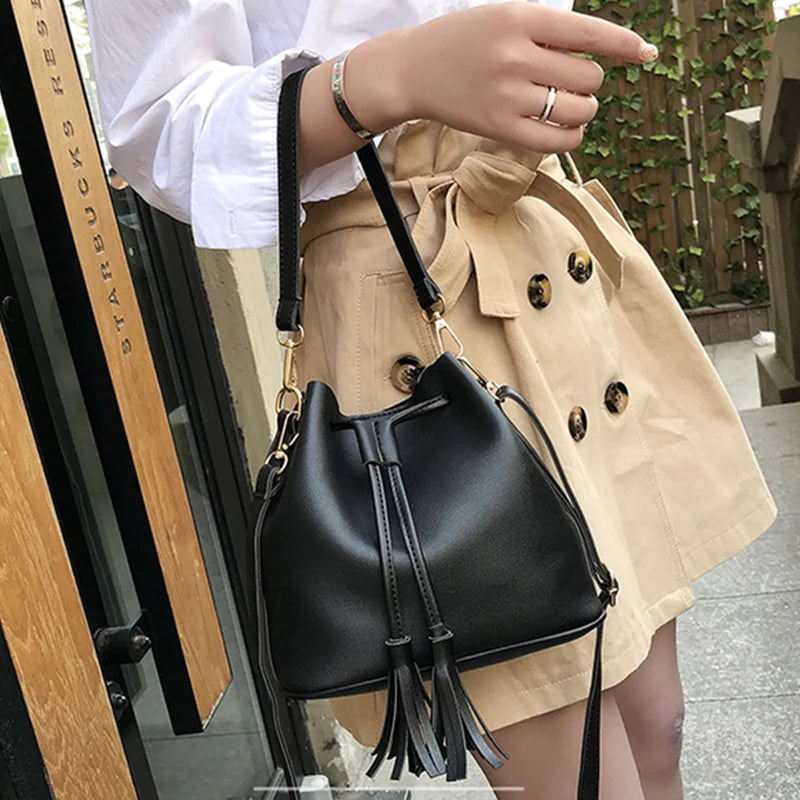 Vintage Tassel Crossbody Bucket Bag Woman Bag