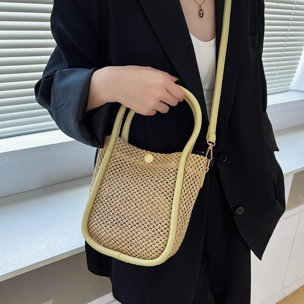 Women Straw Shoulder Bags Beach Holiday Woven Handbag Hollow Leather