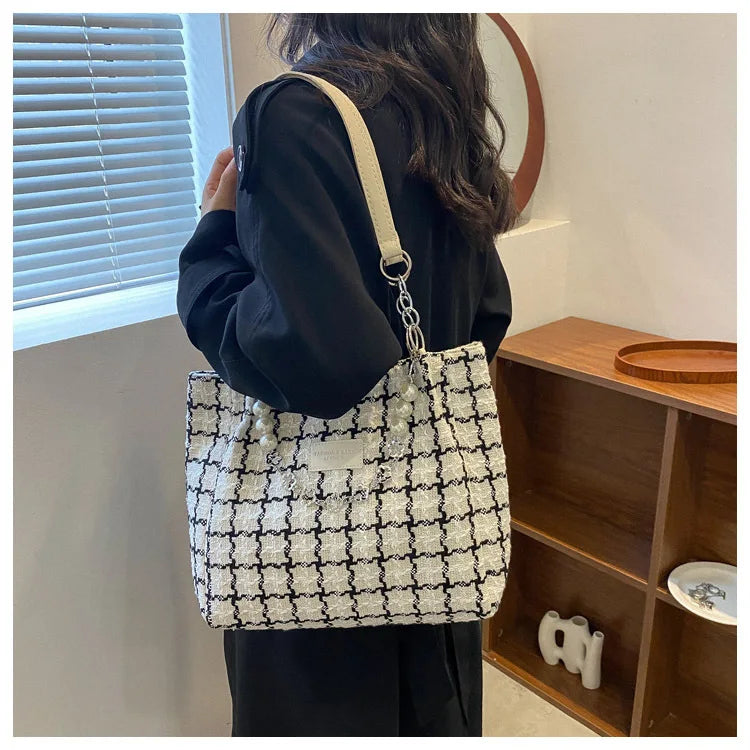 Large Capacity Shoulder Bag Contrasting Colors Plaid Tote Chain Beaded Canvas
