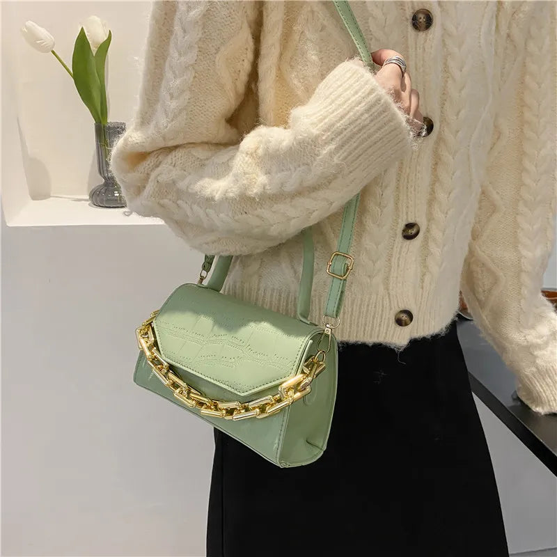 Retro Chain Shoulder Messenger Crossbody Bag Handbags Clutch Bag