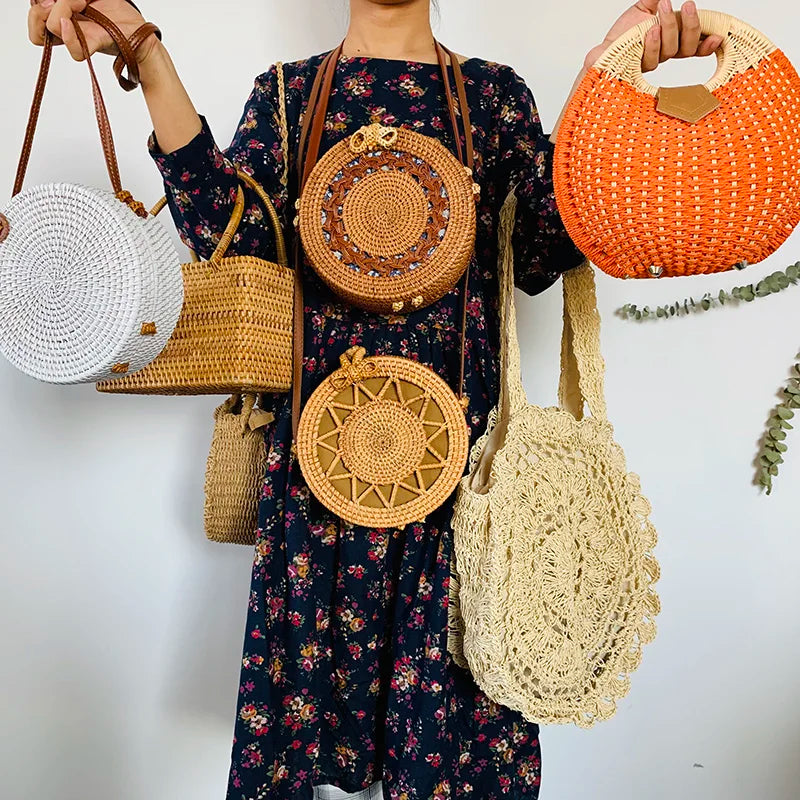 Women's Straw Round Woven Beach Shoulder Bag