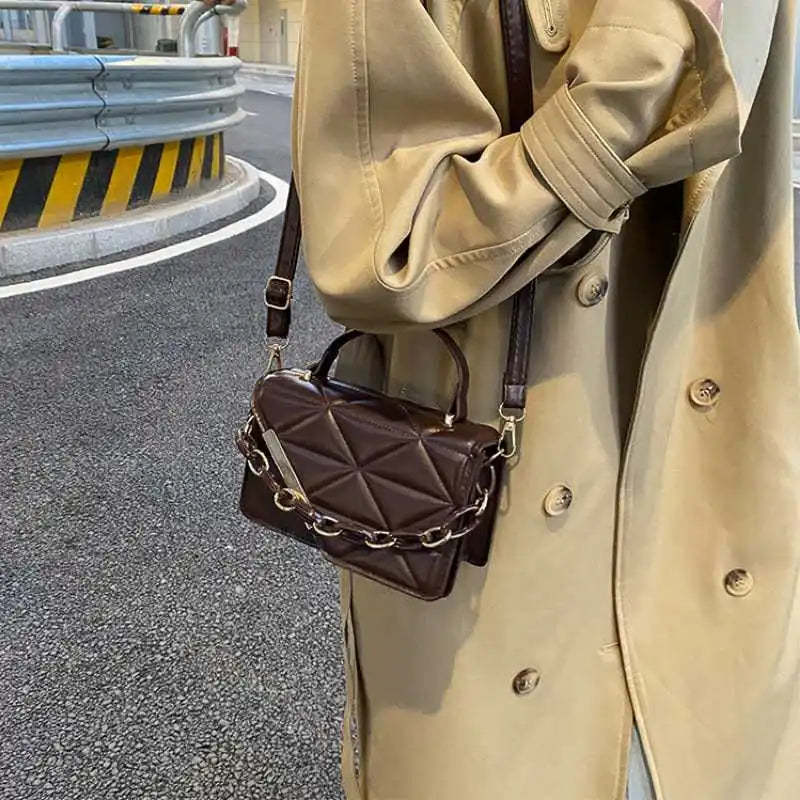 Women's Retro Rhombus Handbag Solid Chain Shoulder Messenger Bag