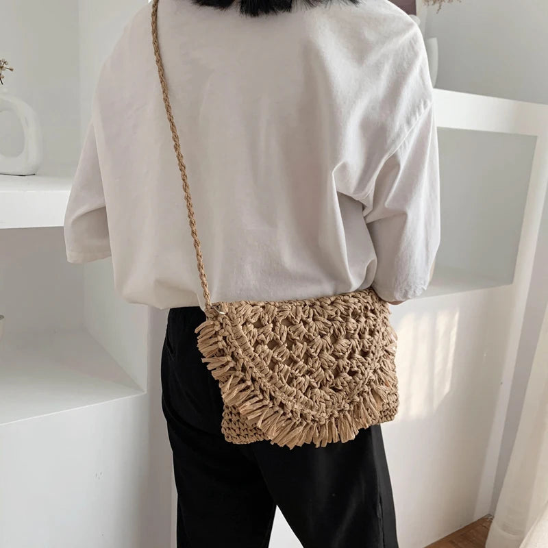 Casual Tassel Straw Clutch for Women Woven Shoulder Bag Beach Purse