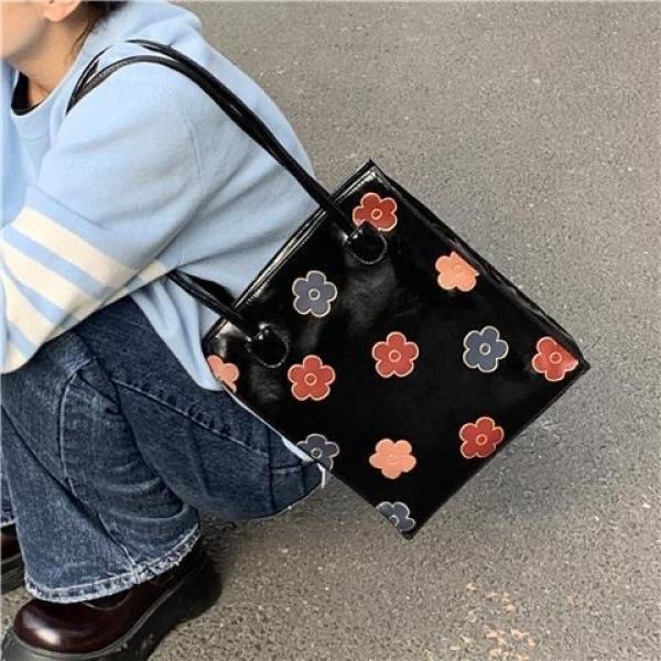 Japanese Pu Leather Small Flowers Messenger Bag Shoulder Bags