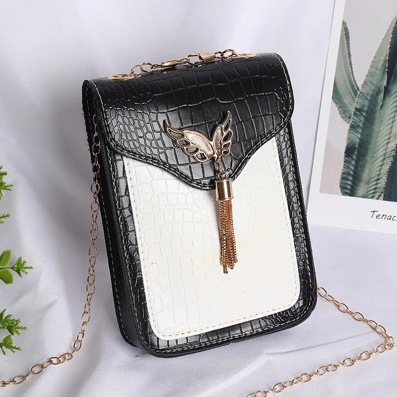 Retro Crocodile Pattern Mini Shoulder Bag with Tassel, Chain, and Flap
