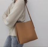 Retro Ladies PU Bucket Bag Large Capacity Commuter Shoulder Bag