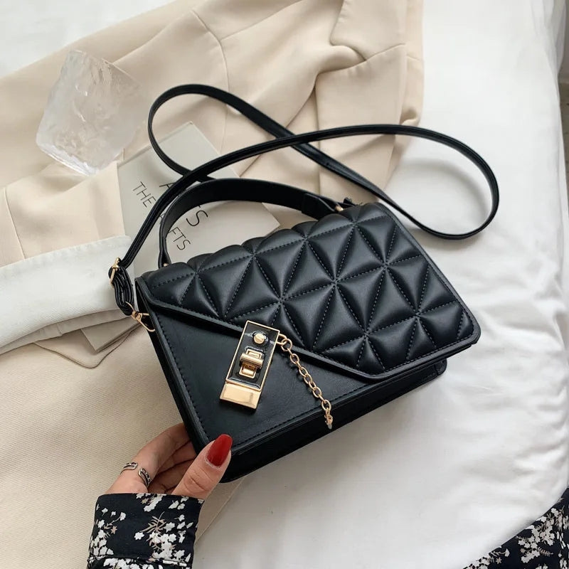 Rhombus Chain Lock Shoulder Bag Small Square Bag