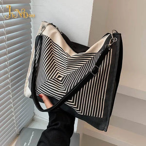 Vintage Large Capacity Women Shoulder Bag Space Pad Canvas Tote Female Handbags