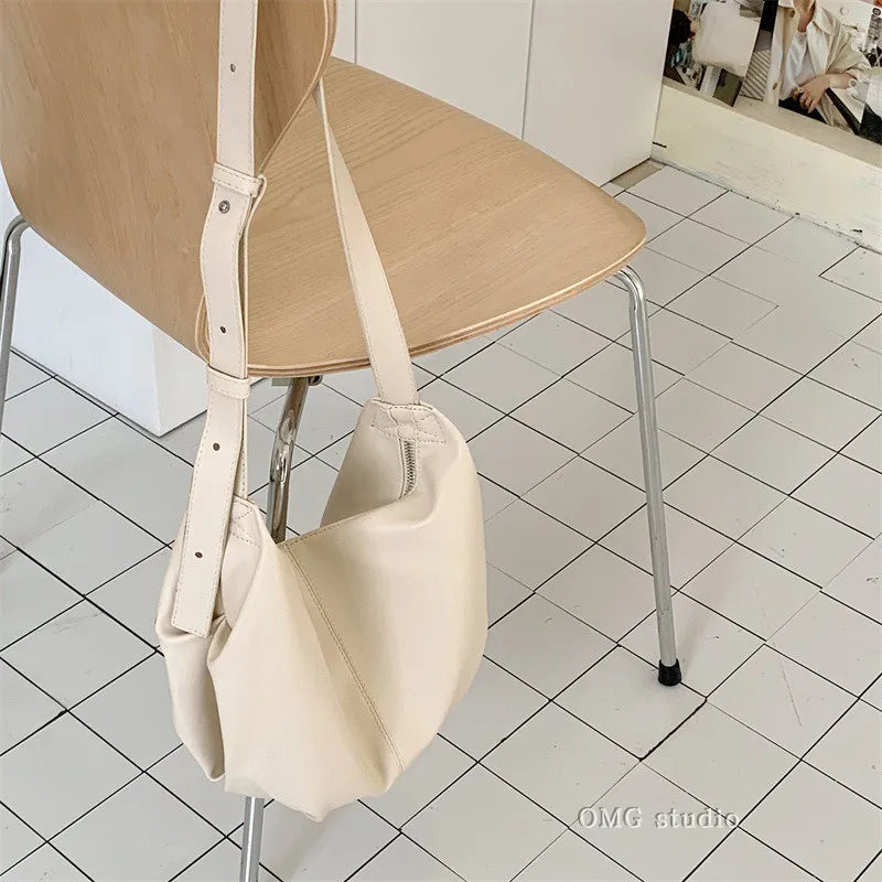 Large-Capacity Dumpling Bag Shoulder Messenger Bag