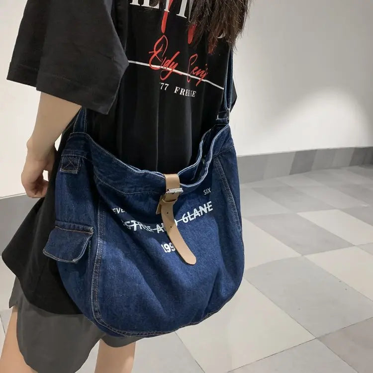 Colorful Handbags for Women in Various Shapes and Styles