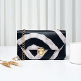 Western Style Chain Shoulder Messenger Bag
