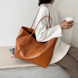 Women's Large Capacity Shoulder Bag for Work and Leisure