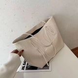 Women's Large Capacity Shoulder Bag for Work and Leisure