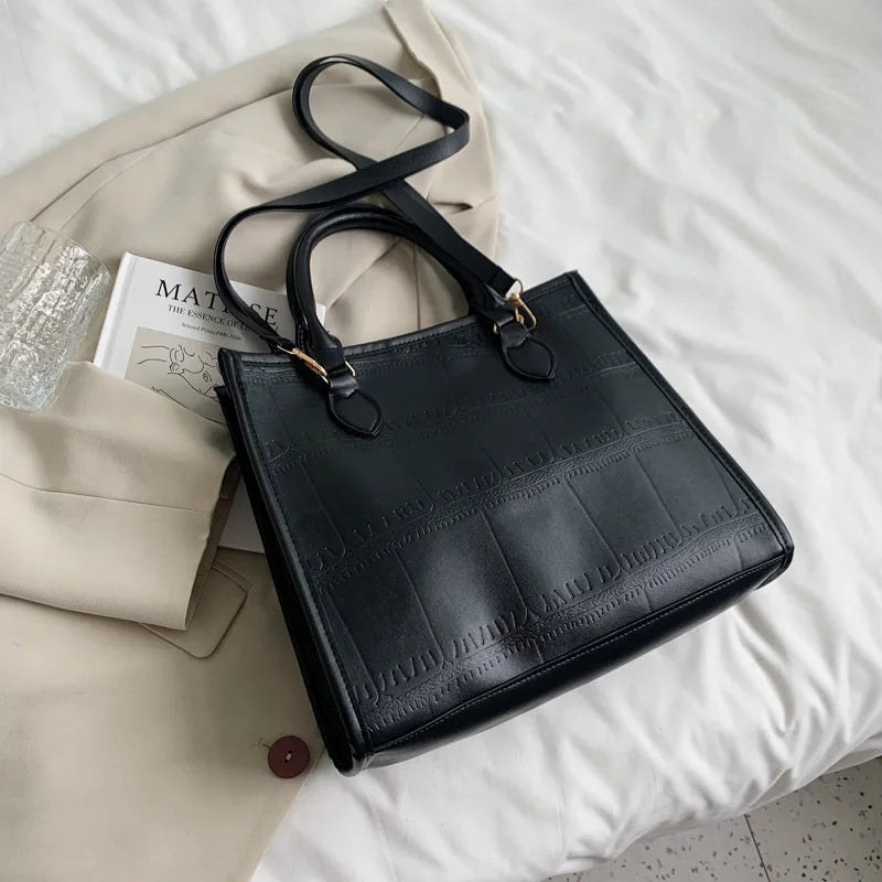 Stylish Mini Messenger Bear Bag for Women