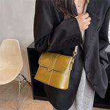 Retro Messenger Bag for Women, Shoulder Bag with Buckle, Crossbody Purse