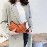 Fashionable European Style Underarm Bag for Daily Wear