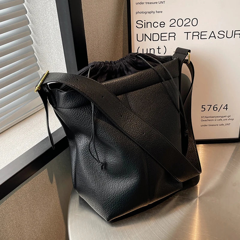 Winter Women PU Leather Shoulder Handbag Vintage Soft Surface Sac A Main