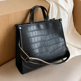 2022 Women's Stone Pattern Shoulder Bag Mesh Red Large Crossbody