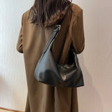 Fashionable Shoulder Bags with Adjustable Strap and Big Pockets