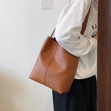 Fashionable PU Leather Daily Space Handbag