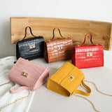 Crocodile Pattern Shoulder Bag with Chain Lock for Women