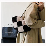 Diamond Pattern One Shoulder Ins Net Red Small Fragrance Cross Body Plush Bag