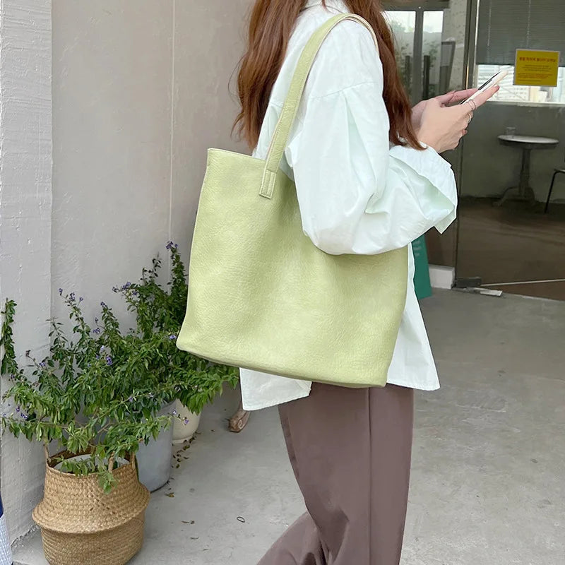 Women's Large Capacity One Shoulder Bag PU Leather Travel Style