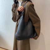 Fashionable Women's Shoulder Bags Top Brands PU Leather Big Pockets