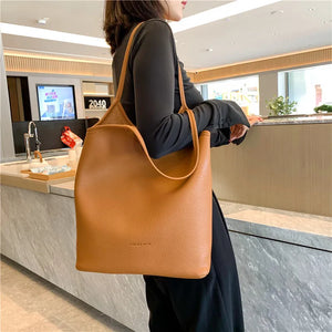 Fashionable Women Shoulder Bags PU Leather Daily Soft Surface Big Pockets