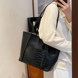 Fashionable PU Leather Women's Bag Soft Surface High Capacity