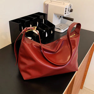 Fashionable Women Shoulder Bag PU Leather Daily Casual Soft Surface