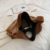 Fashionable Women Shoulder Bag PU Leather Daily Casual Soft Surface