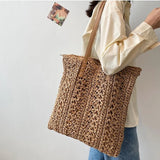 Retro Style Shoulder Bag Hollow Large-Capacity Straw Bag