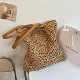 Retro Style Shoulder Bag Hollow Large-Capacity Straw Bag