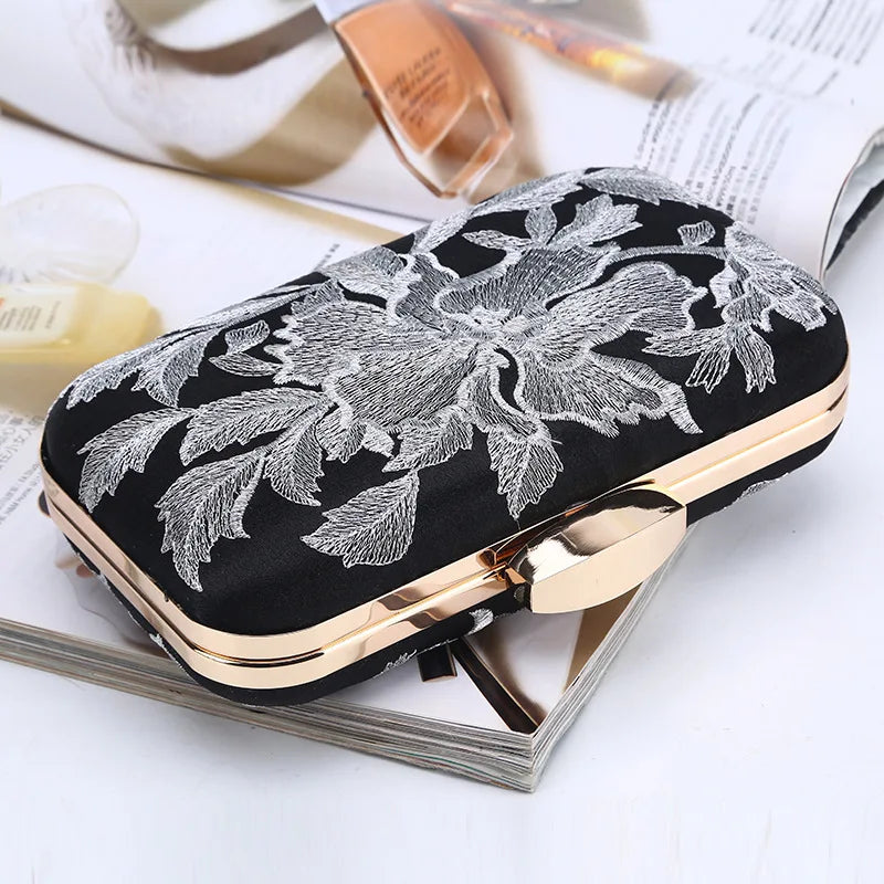 Vintage Flower Embroidery Silver Evening Bags Retro Party Clutches