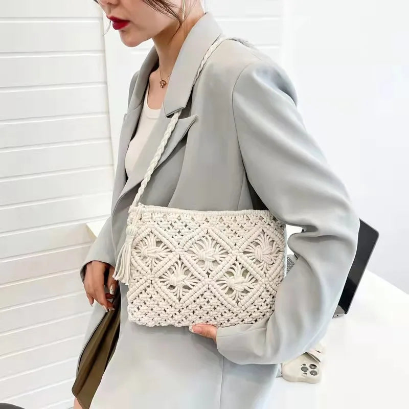 Bohemian Style Straw Clutch Bag with Tassel Handbag