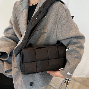 Women's Cross-body Bag Fashionable Shoulder Bag Girls Winter Bag Handbag