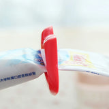 2pcs Portable Toothpaste Extruder Travel Accessories Unisex Organizer