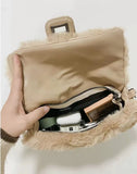 Furry Vintage Flap Shoulder Bag Lightweight Plush Hot Girl Party Bag