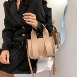 Rivet Shoulder Bags For Women Solid Messenger Bags Vintage Lady HPS1049