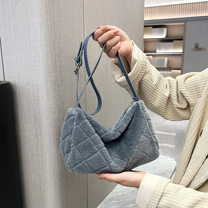 Autumn Winter Ladies Rhombus Pattern Plush Crossbody Bag